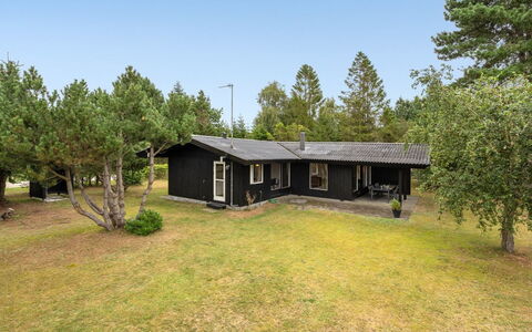 Elja - 750M from the Sea: Wood, Wood Stain, Plank, Hardwood, Cottage, Deck, Siding, Shade, Wood Flooring, Garden Buildings