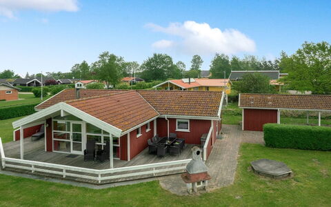 Folke - 250M from the Sea: Plant Community, Sunlight, Herbaceous Plant, Garden, Plantation, Agriculture, Farm