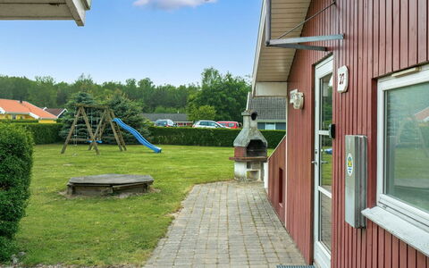 Folke - 250M from the Sea: Plant Community, Sunlight, Herbaceous Plant, Garden, Plantation, Agriculture, Farm