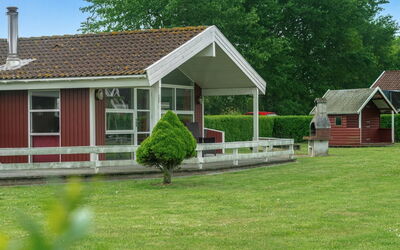 Folke - 250M from the Sea