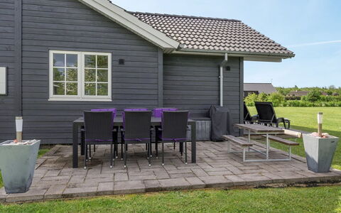 Hathulf - 700M from the Sea: Wood, Siding, Home, House, Cottage, Door, Roof, Porch, Groundcover, Garden