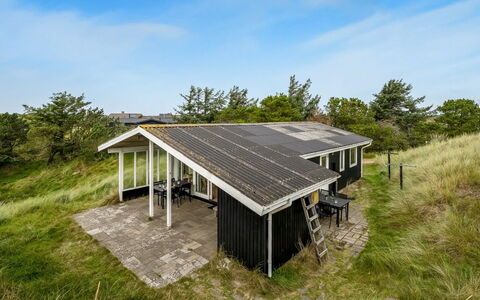 Senta - 200M from the Sea: Shrub, Urban Design, Groundcover, Brick, Apartment, Estate, Brickwork, Balcony, Landscaping