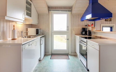 Telia - 250M from the Sea: Wood, Kitchen, Major Appliance, Flooring, Kitchen Appliance, Floor, Interior Design, Ceiling, Countertop, Home