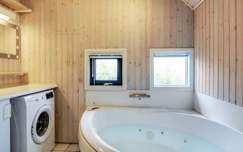 Telia - 250M from the Sea: Flooring, Plumbing Fixture, Interior Design, Floor, Wood, Ceiling, Bathroom, Plumbing, Room, Lighting