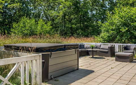 Maik - 1.5Km from the Sea: Roof, Home, Cottage, Siding, Shade, Farmhouse, Estate, Driveway, Garden Buildings, Yard