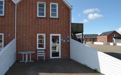 Lorenz - 2.3Km from the Sea