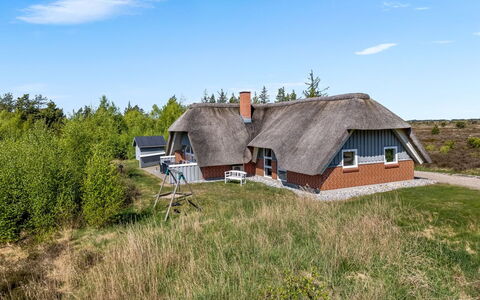 Atti - 2.5Km from the Sea: Thatching, Cottage, House, Roof, Home, Farmhouse, Hut, Estate, Village