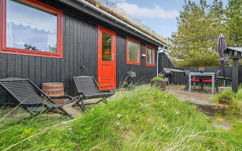 Kathaline - 3.4Km from the Sea: Cottage, Shed, Hut, Farmhouse, Prairie, Shack, Barn, Log Cabin, Garden Buildings