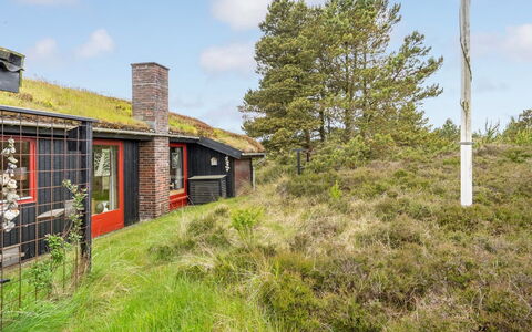 Kathaline - 3.4Km from the Sea: Cottage, Shed, Hut, Farmhouse, Prairie, Shack, Barn, Log Cabin, Garden Buildings