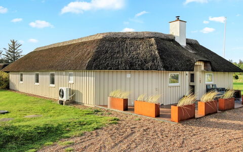 Annalise - 1Km from the Sea: House, Roof, Home, Cottage, Shrub, Groundcover, Estate, Farmhouse, Siding, Garden Buildings