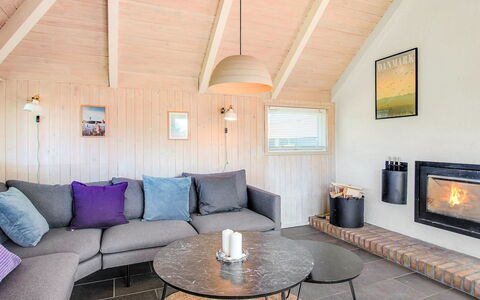Annalise - 1Km from the Sea: House, Roof, Home, Cottage, Shrub, Groundcover, Estate, Farmhouse, Siding, Garden Buildings