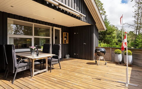 Snioulf - 1Km from the Sea: Cottage, Shed, Hut, Farmhouse, Prairie, Shack, Barn, Log Cabin, Garden Buildings