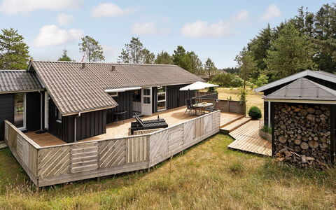 Snioulf - 1Km from the Sea: Cottage, Shed, Hut, Farmhouse, Prairie, Shack, Barn, Log Cabin, Garden Buildings