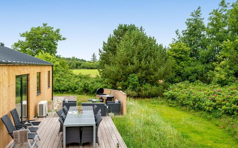 Gunny - 500M to the Fjord: Cottage, Shed, Hut, Farmhouse, Prairie, Shack, Barn, Log Cabin, Garden Buildings
