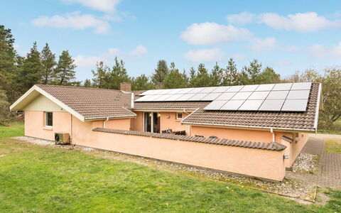 Vicktoria - 500M to the Fjord: House, Home, Roof, Residential Area, Cottage, Estate, Farmhouse, Lawn, Landscaping, Siding