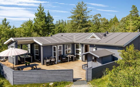 Omar - 1.0Km from the Sea: House, Roof, Home, Cottage, Shed, Garden Buildings, Siding, Yard, Log Cabin, Hut