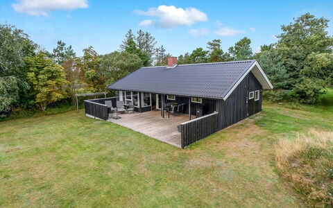 Aurel - 750M from the Sea: Cottage, Shed, Hut, Farmhouse, Prairie, Shack, Barn, Log Cabin, Garden Buildings
