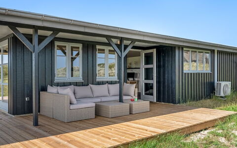 Anetta - 200M from the Sea: Wood, Door, Plank, Hardwood, Siding, Wood Stain, Deck, Porch, Shade, Lumber