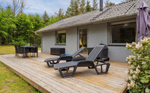 Marta - 1.5Km from the Sea: House, Roof, Home, Cottage, Shed, Garden Buildings, Siding, Yard, Log Cabin, Hut