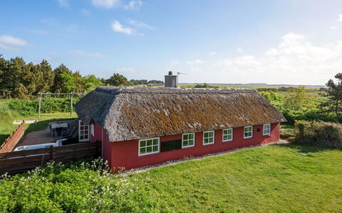 Giesela - 975M from the Sea: Sky, Thatching, Cloud, Cottage, Roof, Land Lot, Rural Area, Hut, Farmhouse