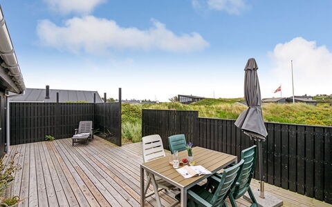 Köbes - 200M from the Sea: Apartment, Shade, Balcony, Chair, Fence, Outdoor Furniture, Aluminium, Artificial Turf