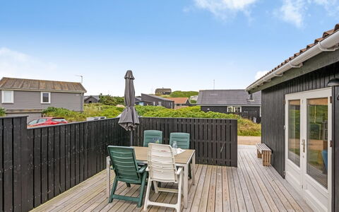 Köbes - 200M from the Sea: Apartment, Shade, Balcony, Chair, Fence, Outdoor Furniture, Aluminium, Artificial Turf
