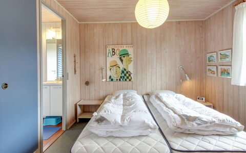 Thurgot - 720M to the Fjord: Furniture, Interior Design, Bedroom, Bed, Flooring, Wood, Floor, Ceiling, Textile, Room