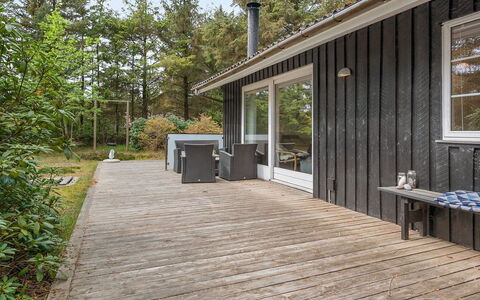 Hamund - 700M from the Sea: Cottage, Shed, Hut, Farmhouse, Prairie, Shack, Barn, Log Cabin, Garden Buildings