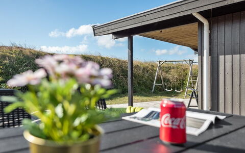 Aiske - from the Sea: Roof, Land Lot, Cottage, Home, Rural Area, Shed, Siding, Garden Buildings, Log Cabin, Hut