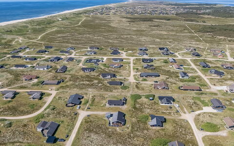 Henning - from the Sea: Cottage, Home, House, Roof, Porch, Estate, Siding, Garden Buildings, Farmhouse, Yard