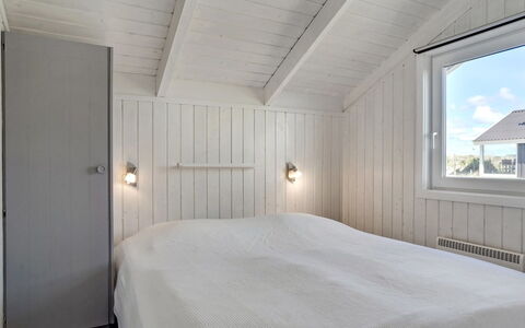 Henning - from the Sea: Wood, Ceiling, Floor, Flooring, Bedroom, Plank, Hardwood, Bedding, Bed
