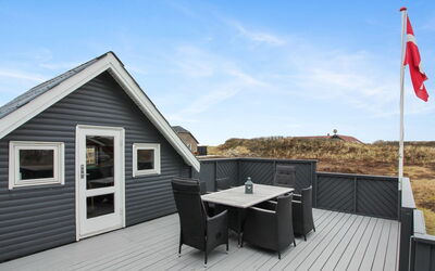 Olufdine - 400M from the Sea