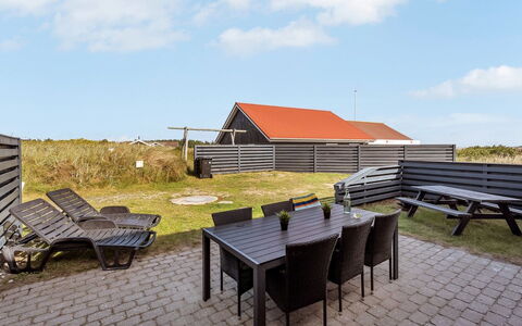 Teresia - 600M from the Sea: Cottage, Shed, Hut, Farmhouse, Prairie, Shack, Barn, Log Cabin, Garden Buildings