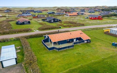 Odmar - 300M from the Sea: Wood, House, Cottage, Home, Roof, Rural Area, Siding, Log Cabin, Garden Buildings, Hardwood