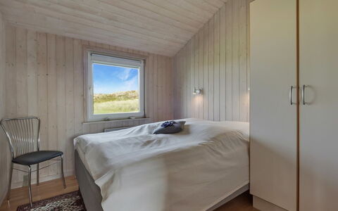 Suometar - 400M from the Sea: Wall, Wood, Ceiling, Bedroom, Floor, Flooring, Interior Design, Bed, Bed Sheet, Home