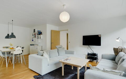 Flor - 900M from the Sea: Furniture, Interior Design, Flooring, Wall, Floor, Couch, Ceiling, Wood, Living Room, Light Fixture
