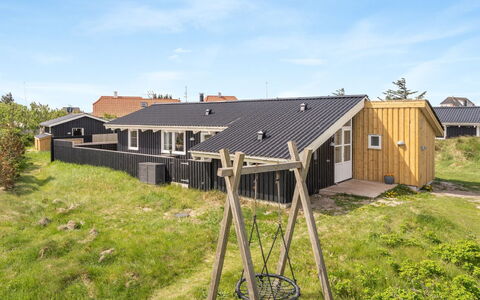 Gerlis - 75M from the Sea: Wood, House, Cottage, Home, Roof, Rural Area, Siding, Log Cabin, Garden Buildings, Hardwood