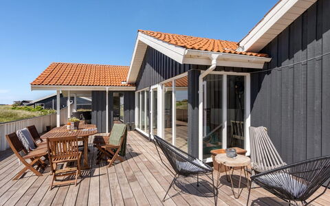 Milena - 600M from the Sea: Cottage, Shed, Hut, Farmhouse, Prairie, Shack, Barn, Log Cabin, Garden Buildings