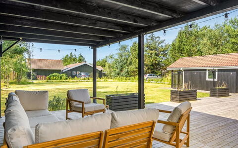 Ansfried - 900M from the Sea: Cottage, Shed, Hut, Farmhouse, Prairie, Shack, Barn, Log Cabin, Garden Buildings