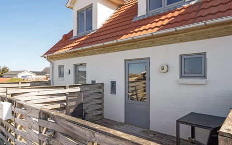 Nermin - 300M from the Sea: Cottage, Shed, Hut, Farmhouse, Prairie, Shack, Barn, Log Cabin, Garden Buildings