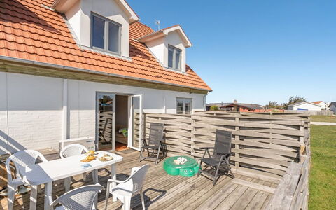 Nermin - 300M from the Sea: Cottage, Shed, Hut, Farmhouse, Prairie, Shack, Barn, Log Cabin, Garden Buildings