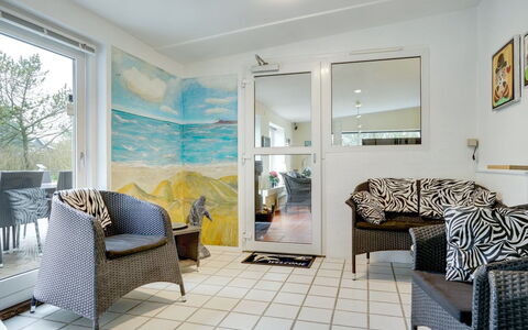 Lenni - 700M from the Sea: Wood, Home, Porch, Deck, Hardwood, Roof, Wood Stain, Wood Flooring, Eco Hotel