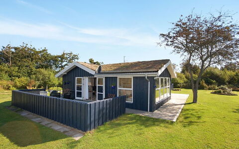 Tomke - 1.7Km from the Sea: Roof, Home, Door, Cottage, Shade, Siding, Yard, Estate, Backyard