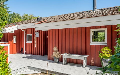 Anneke - 2Km from the Sea: Architecture, Roof, Home, Composite Material, Daylighting, Siding, Driveway