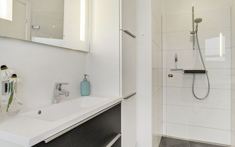 Danila - 600M from the Sea: Interior Design, Flooring, Bathroom, Plumbing Fixture, Bathroom Sink, Floor, Bathroom Cabinet, Sink, Mirror, Tap