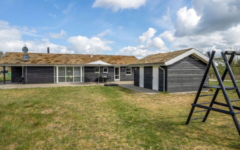 Frerich - 1.5Km from the Sea: House, Home, Door, Roof, Cottage, Estate, Garden, Shade, Siding, Yard