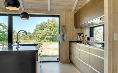 Ilmarinen - 561M from the Sea