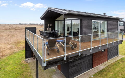 Gerniot - 500M from the Sea: Architecture, Roof, Home, Composite Material, Daylighting, Siding, Driveway