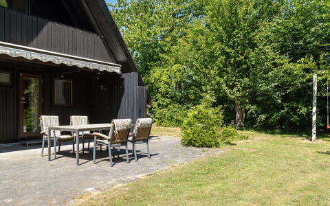 Anssi - 300M from the Sea: Wood, House, Cottage, Home, Roof, Rural Area, Siding, Log Cabin, Garden Buildings, Hardwood