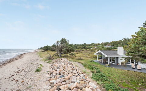 Pascal - 25M from the Sea: House, Home, Roof, Cottage, Shrub, Siding, Door, Garden, Farmhouse